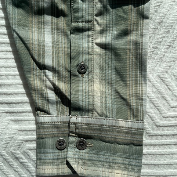 Kühl Response Lite Long Sleeve Button Up Plaid Green Lightweight Shirt Large - Picture 7 of 12